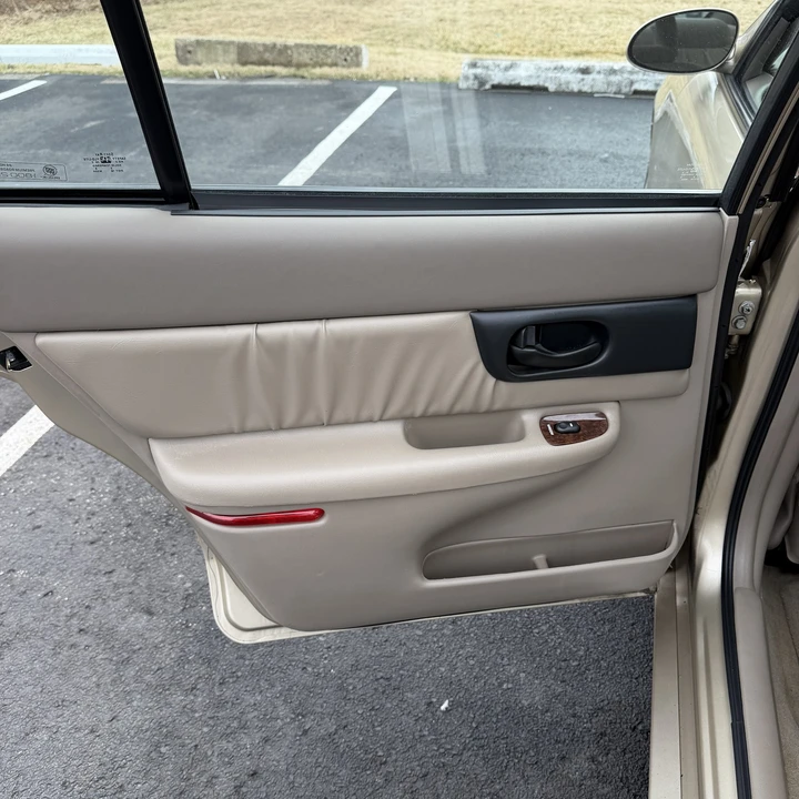 2004 Buick Regal - Image 18 of 31