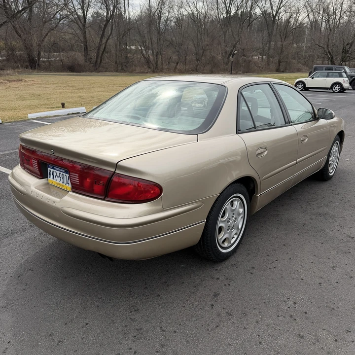 2004 Buick Regal - Image 3 of 31