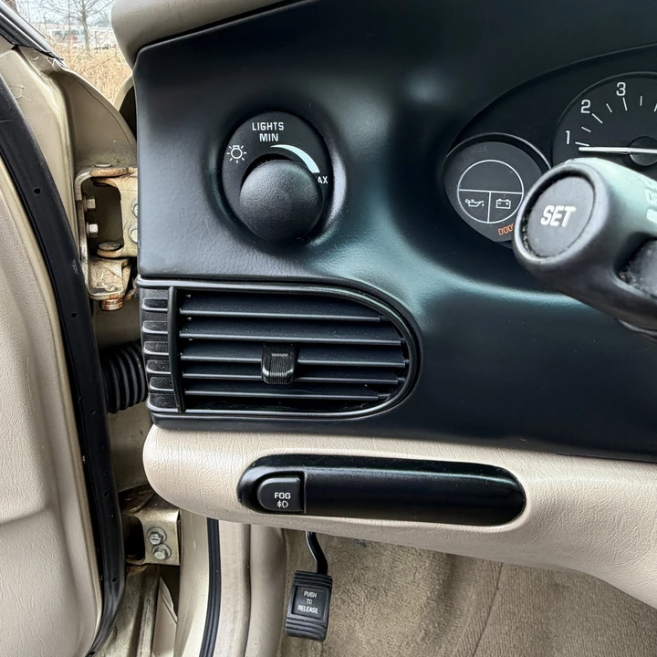 2004 Buick Regal - Image 26 of 31