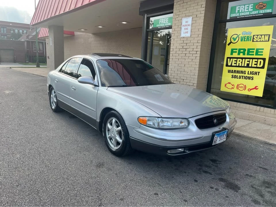 2004 Buick Regal - Image 14 of 19