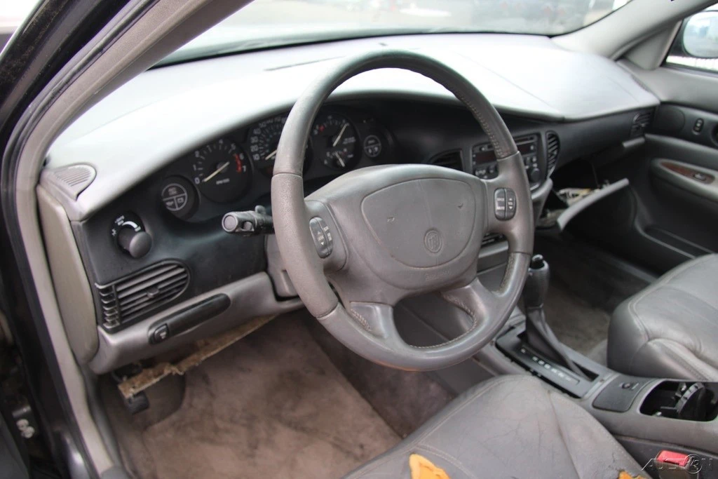 2004 Buick Regal - Image 14 of 21