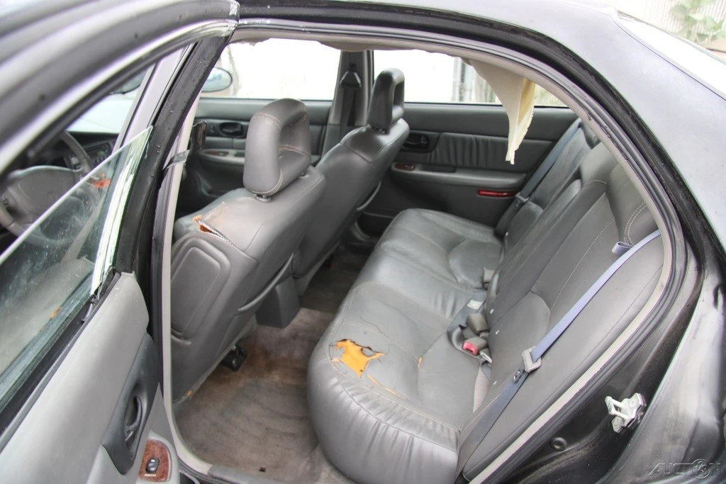 2004 Buick Regal - Image 19 of 21