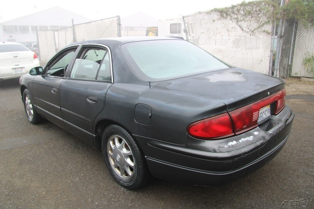 2004 Buick Regal - Image 4 of 21