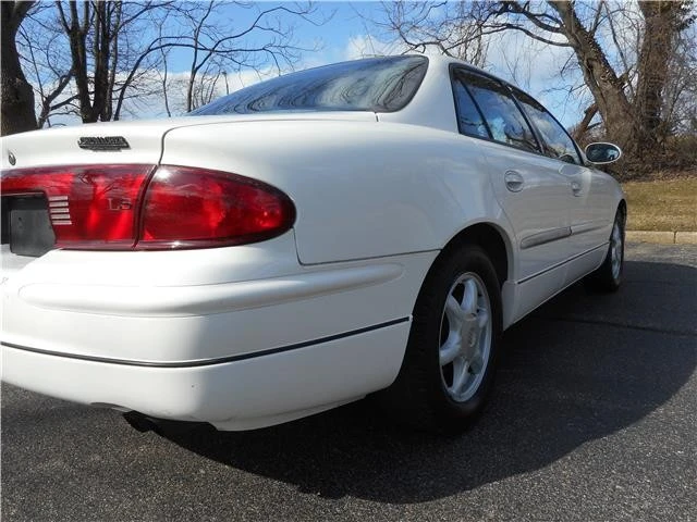 2004 Buick Regal - Image 4 of 12