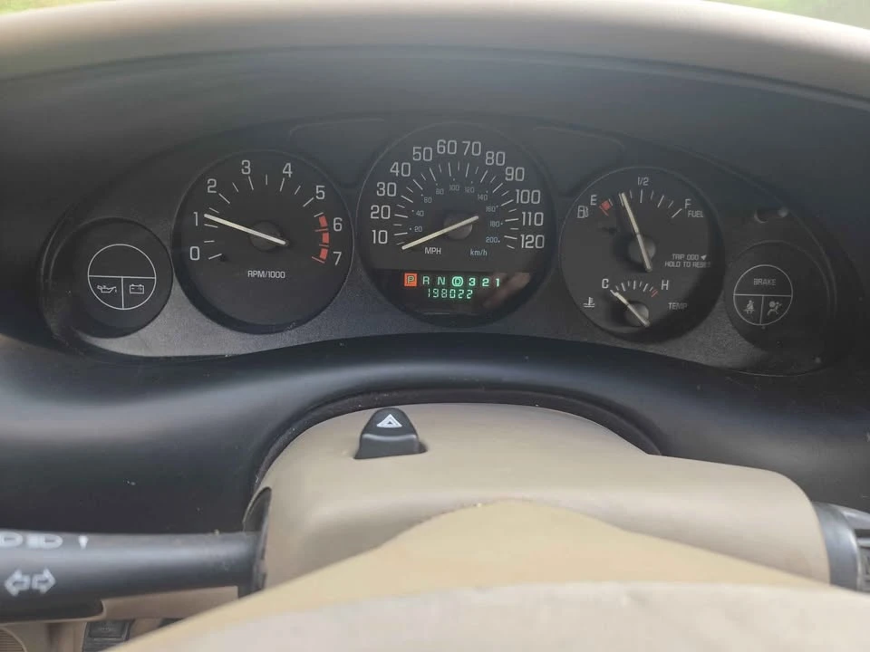 2004 Buick Regal - Image 2 of 8