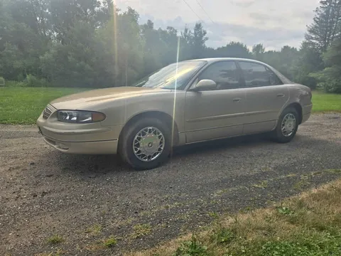 2004 Buick Regal LS Sedan 4D