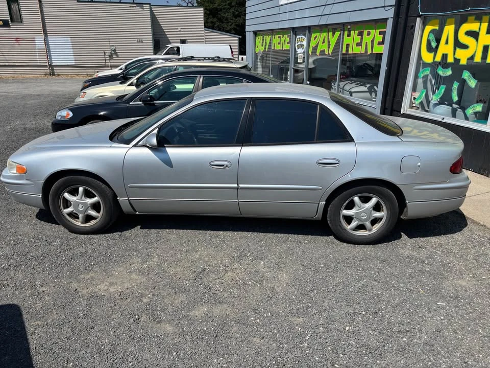 2004 Buick Regal - Image 2 of 10