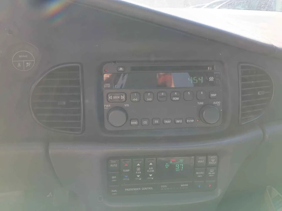 2004 Buick Regal - Image 9 of 10