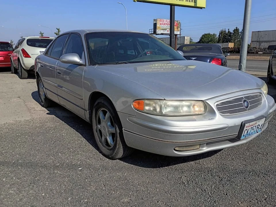 2004 Buick Regal - Image 2 of 10