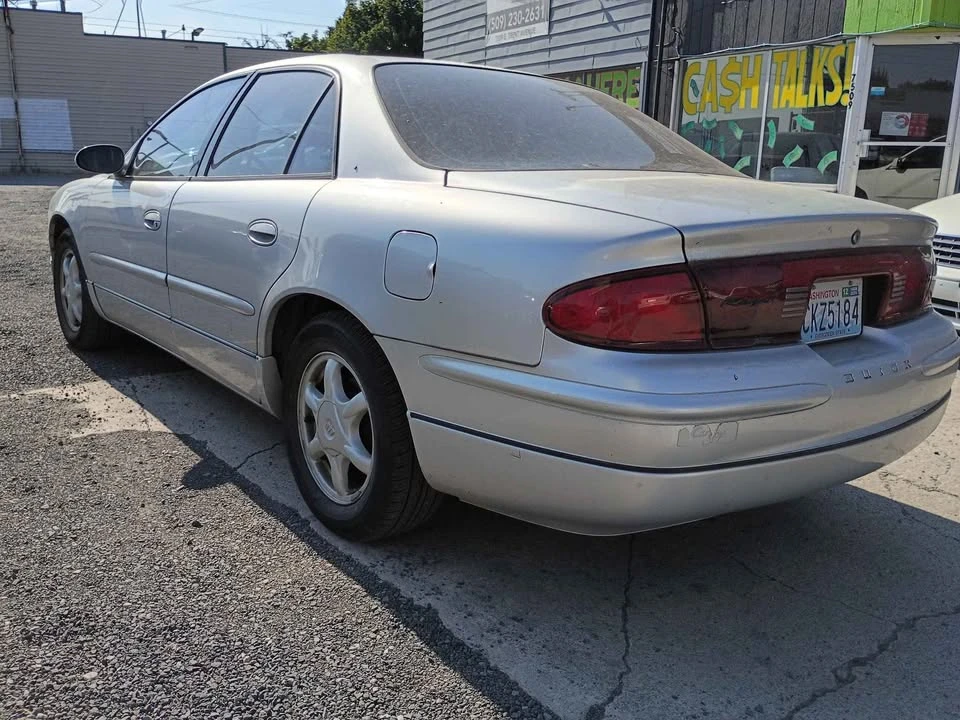 2004 Buick Regal - Image 4 of 10