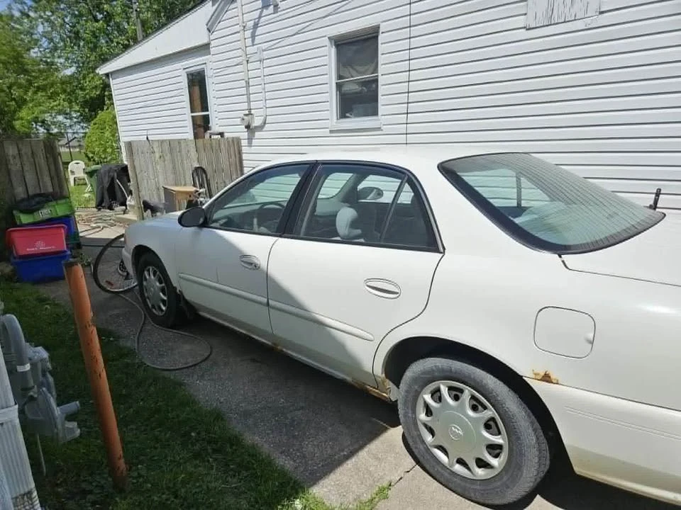 2004 Buick Century - Image 4 of 9