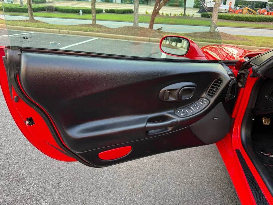 2004 Chevrolet Corvette C5 - Image 14 of 19