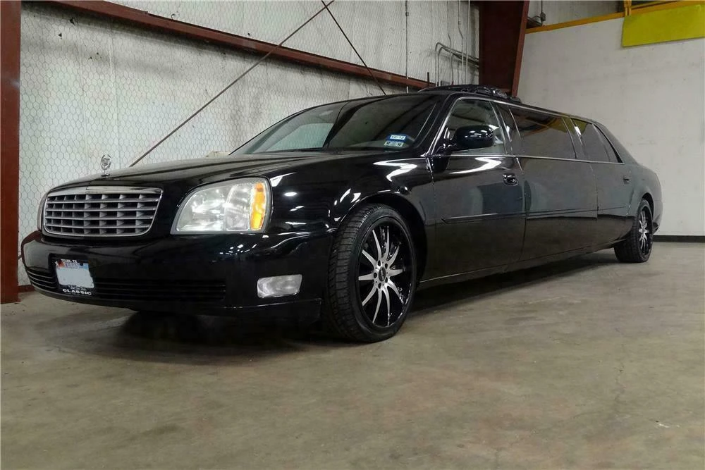 2004 Cadillac DeVille 8th Gen - Image 2 of 5
