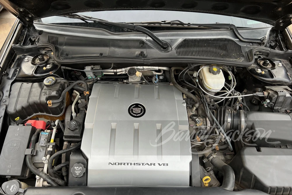 2004 Cadillac DeVille 8th Gen - Image 2 of 8