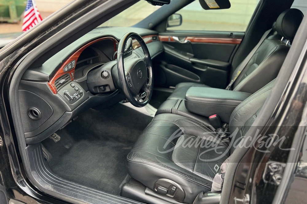 2004 Cadillac DeVille 8th Gen - Image 3 of 8