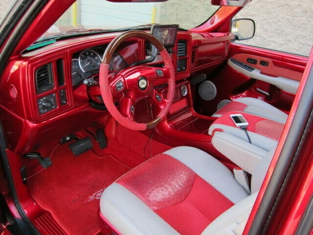 2004 Cadillac Escalade & EXT 2nd Gen - Image 3 of 3