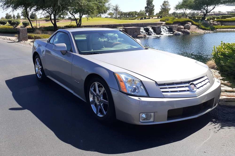 2004 Cadillac XLR - Image 2 of 4