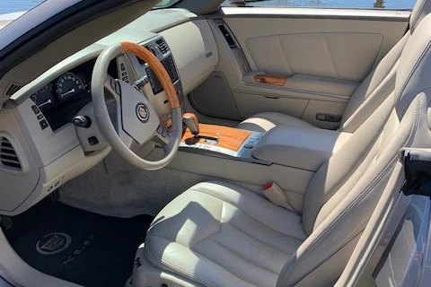 2004 Cadillac XLR - Image 4 of 4