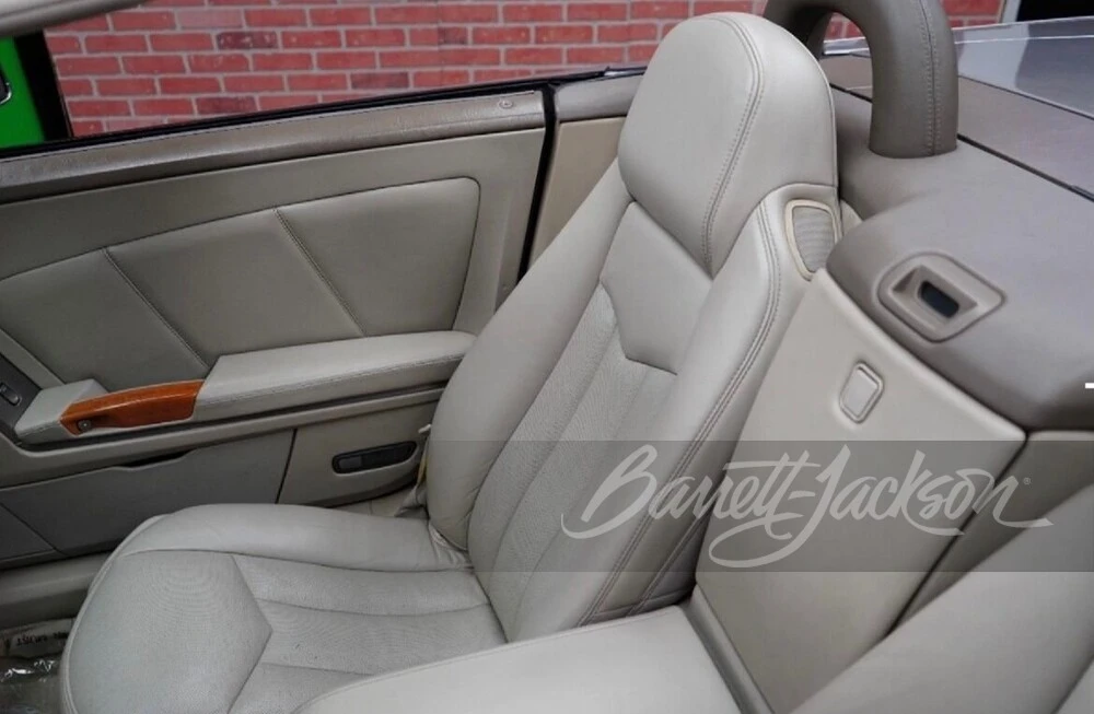 2004 Cadillac XLR - Image 8 of 20