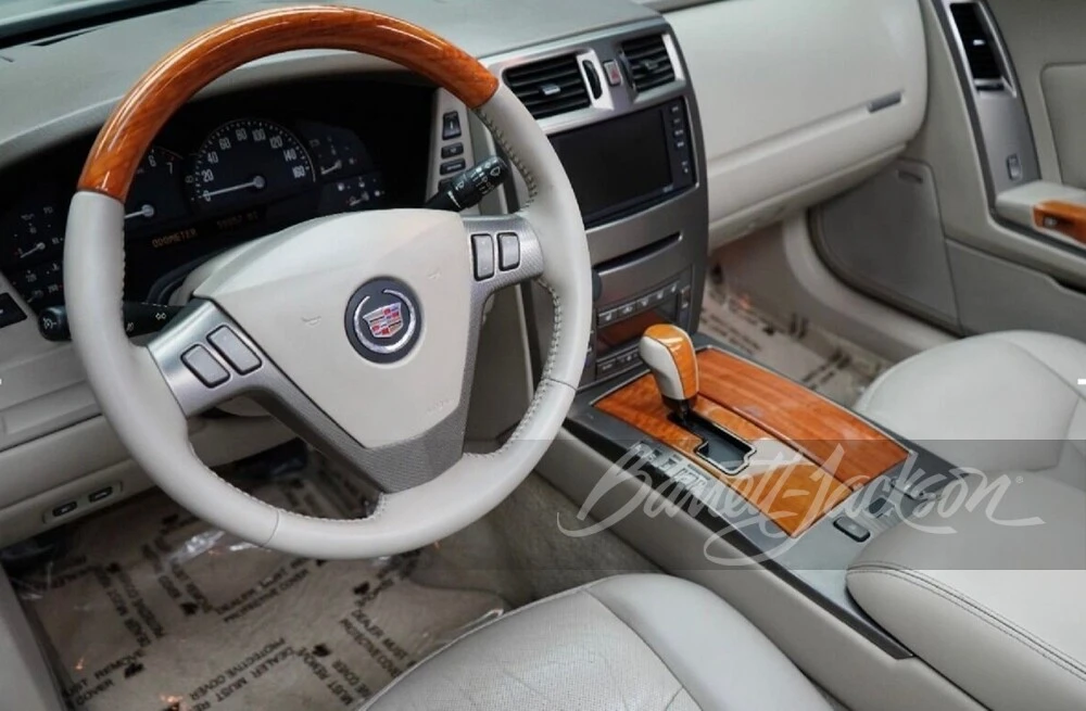 2004 Cadillac XLR - Image 16 of 20
