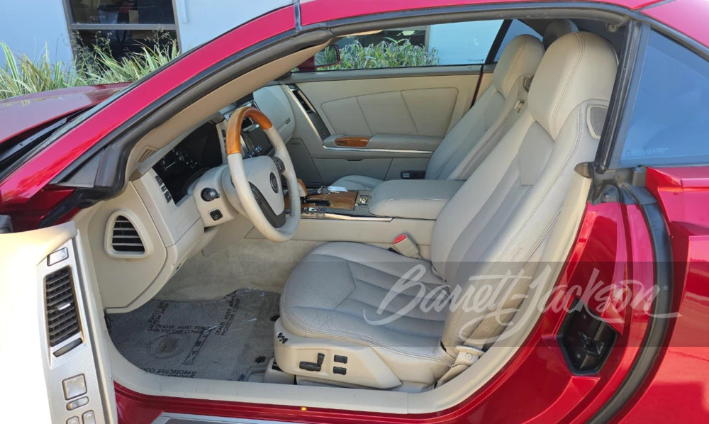 2004 Cadillac XLR - Image 3 of 8