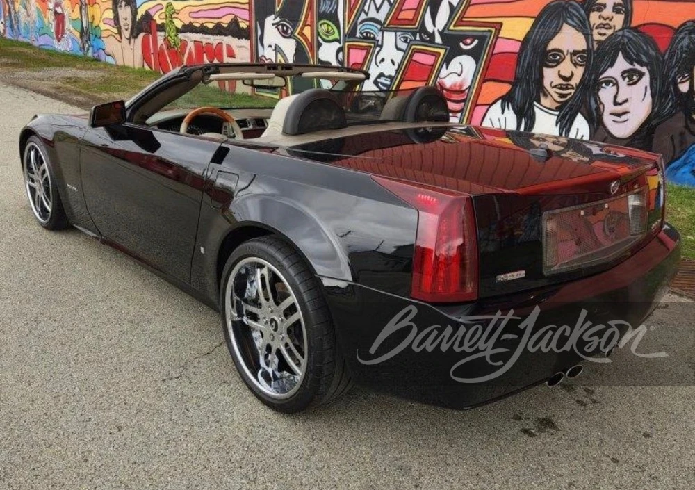 2004 Cadillac XLR - Image 2 of 9