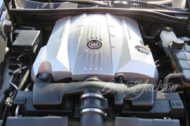 2004 Cadillac XLR - Image 2 of 23