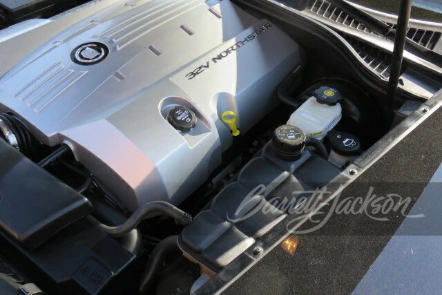 2004 Cadillac XLR - Image 12 of 23