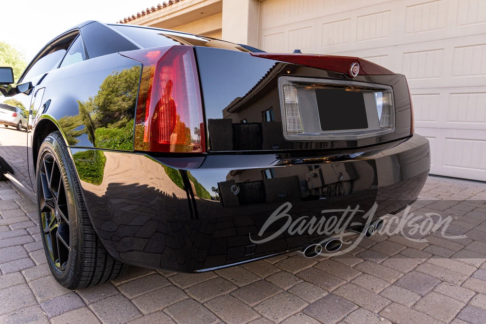 2004 Cadillac XLR - Image 17 of 24