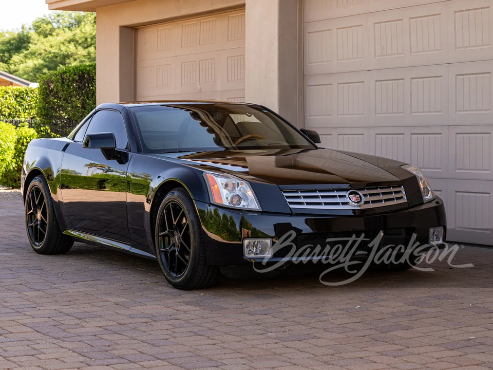 2004 Cadillac XLR - Image 16 of 24
