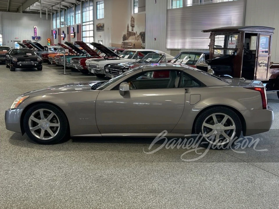 2004 Cadillac XLR - Image 5 of 7