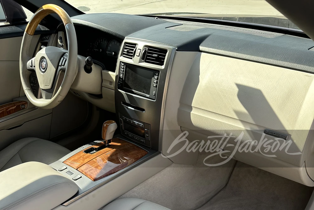2004 Cadillac XLR - Image 3 of 21