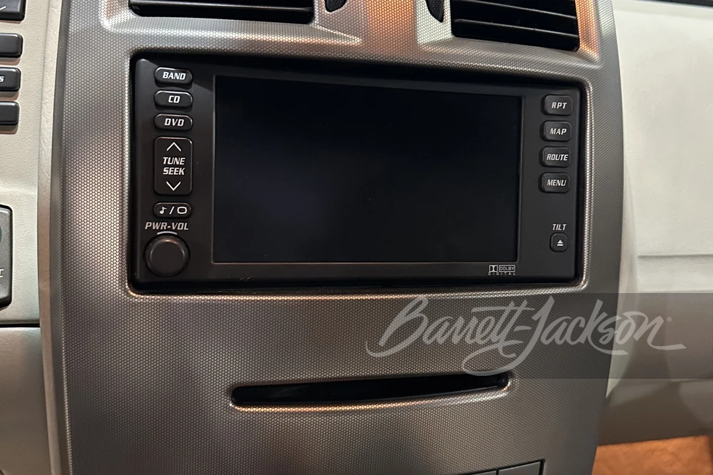 2004 Cadillac XLR - Image 8 of 21