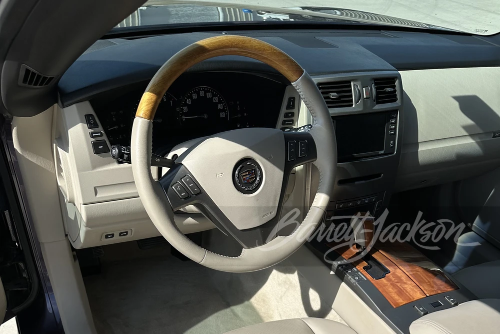 2004 Cadillac XLR - Image 17 of 21