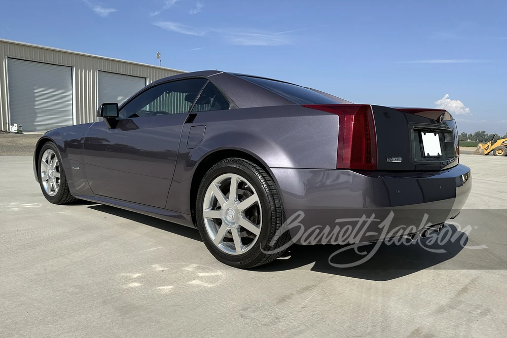 2004 Cadillac XLR - Image 20 of 21