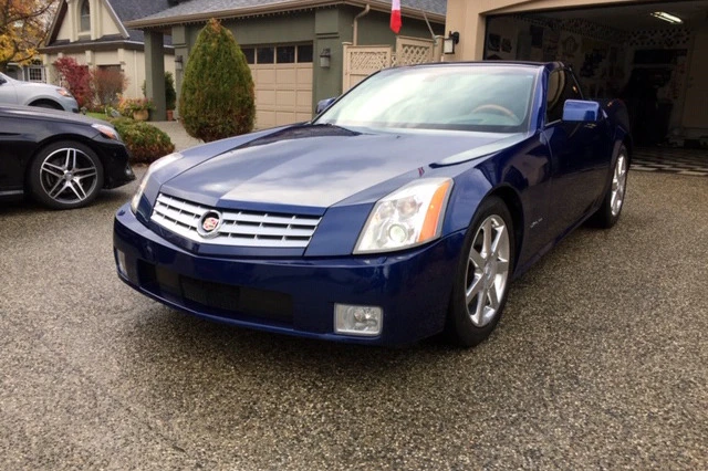 2004 Cadillac XLR - Image 2 of 6