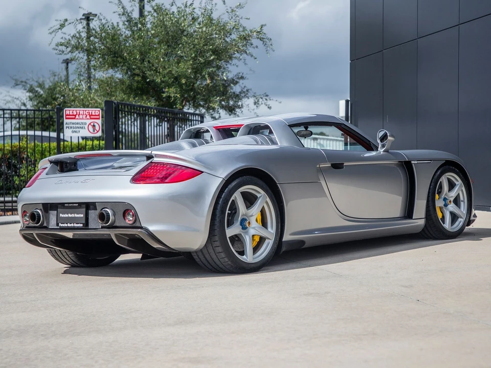 2004 Porsche Carrera GT - Image 4 of 31
