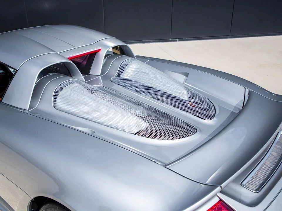 2004 Porsche Carrera GT - Image 11 of 31