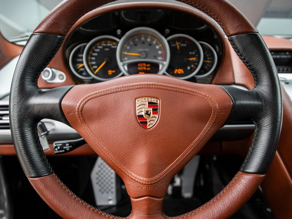2004 Porsche Carrera GT - Image 24 of 31