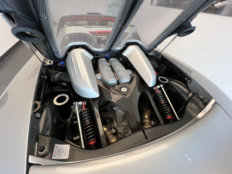 2004 Porsche Carrera GT - Image 16 of 19