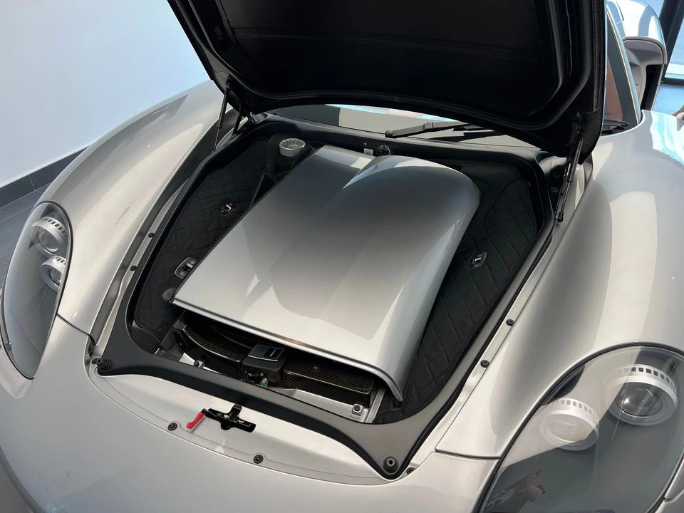 2004 Porsche Carrera GT - Image 17 of 19