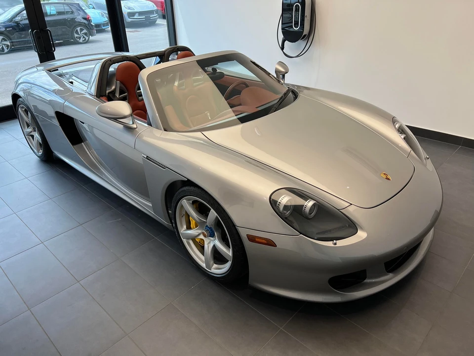2004 Porsche Carrera GT - Image 3 of 19