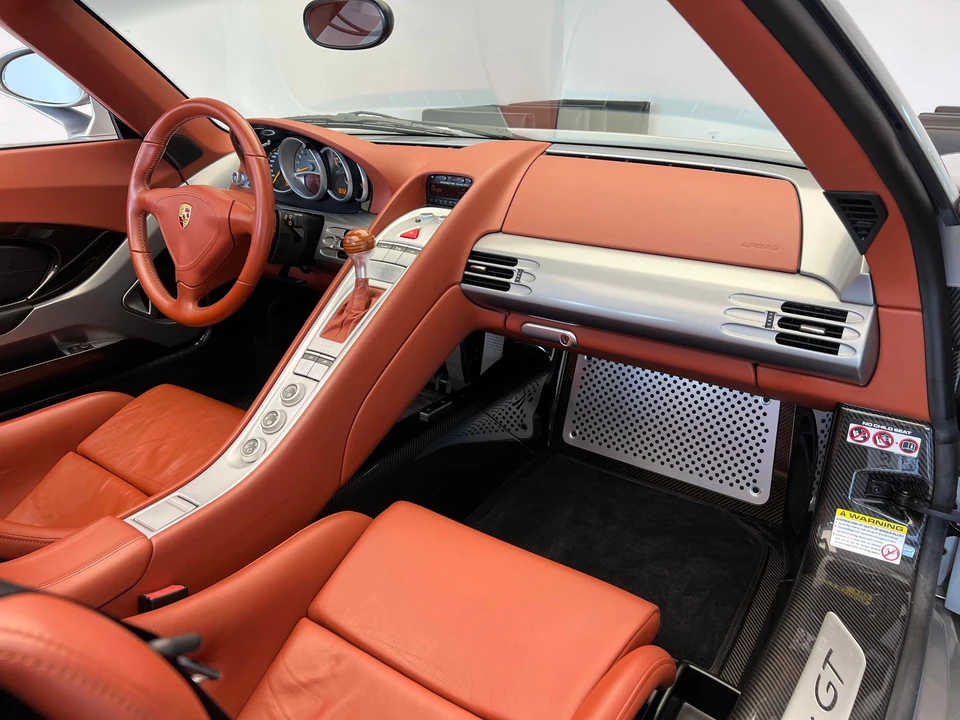 2004 Porsche Carrera GT - Image 14 of 19