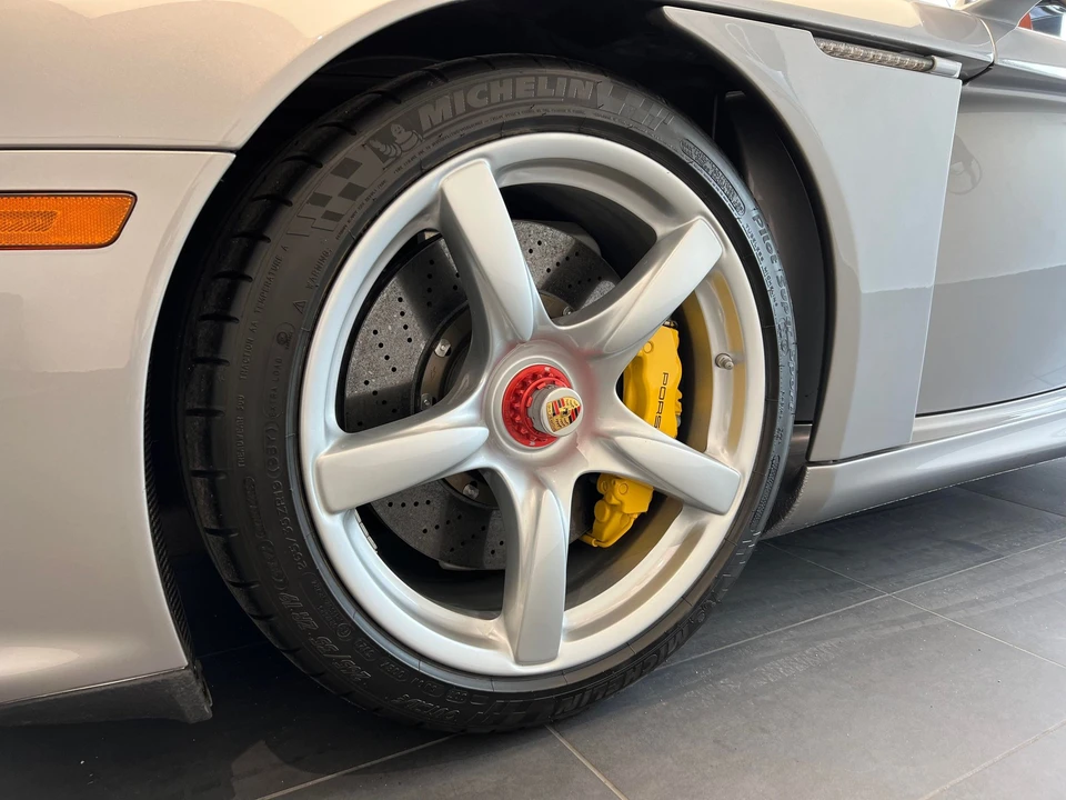 2004 Porsche Carrera GT - Image 6 of 19