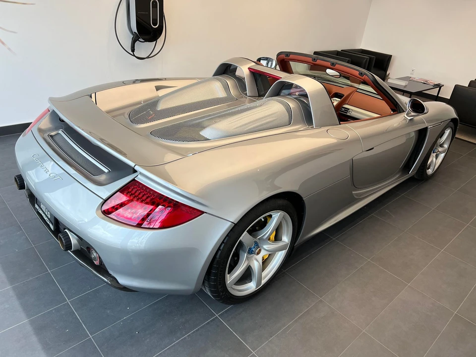 2004 Porsche Carrera GT - Image 4 of 19