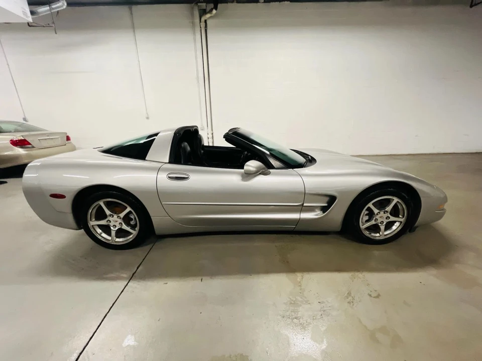 2004 Chevrolet Corvette C5 - Image 15 of 26