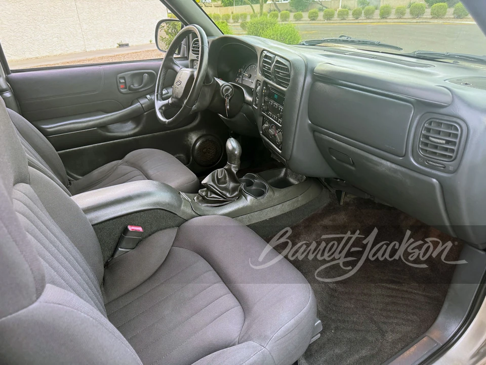 2004 Chevrolet S-10 - Image 7 of 14