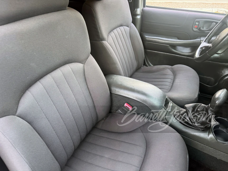 2004 Chevrolet S-10 - Image 10 of 14