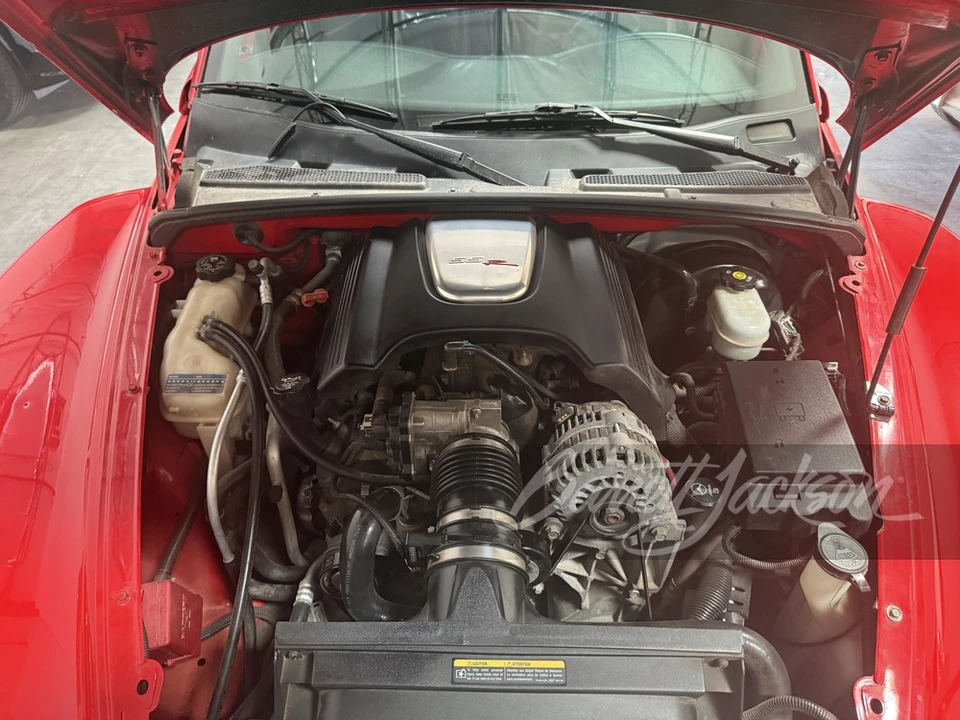 2004 Chevrolet SSR - Image 3 of 10