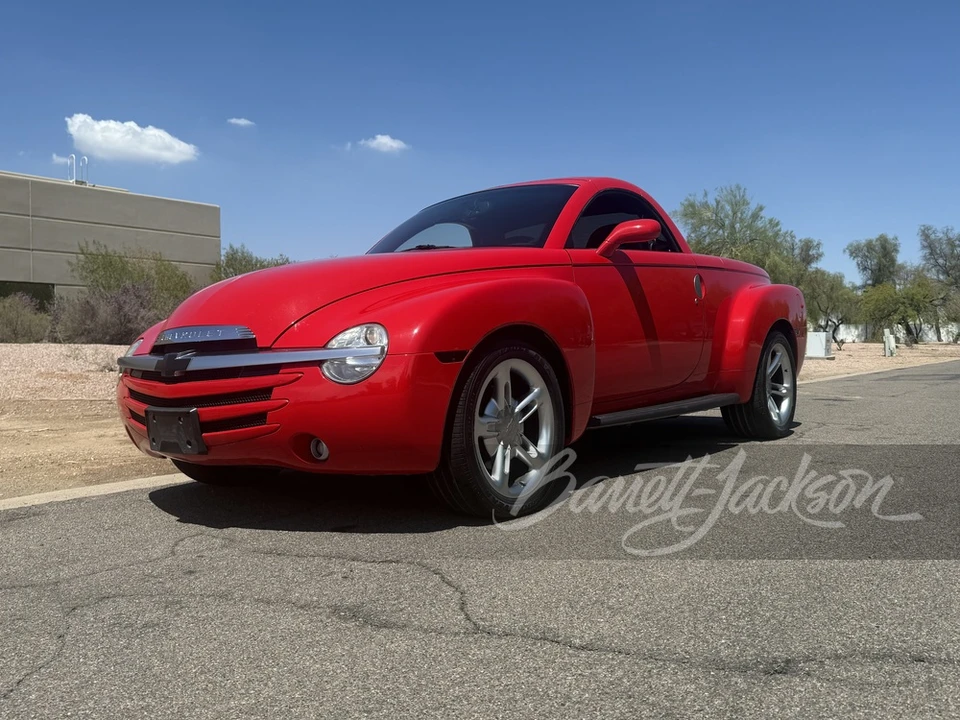 2004 Chevrolet SSR - Image 10 of 10